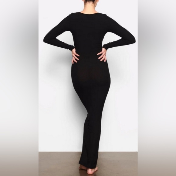 NWT SKIMS Soft Lounge Long Sleeve Ribbed Dress Onyx Size M - Picture 2 of 8